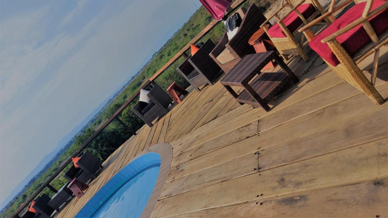 Buffalo Safari Lodge Katunguru エクステリア 写真