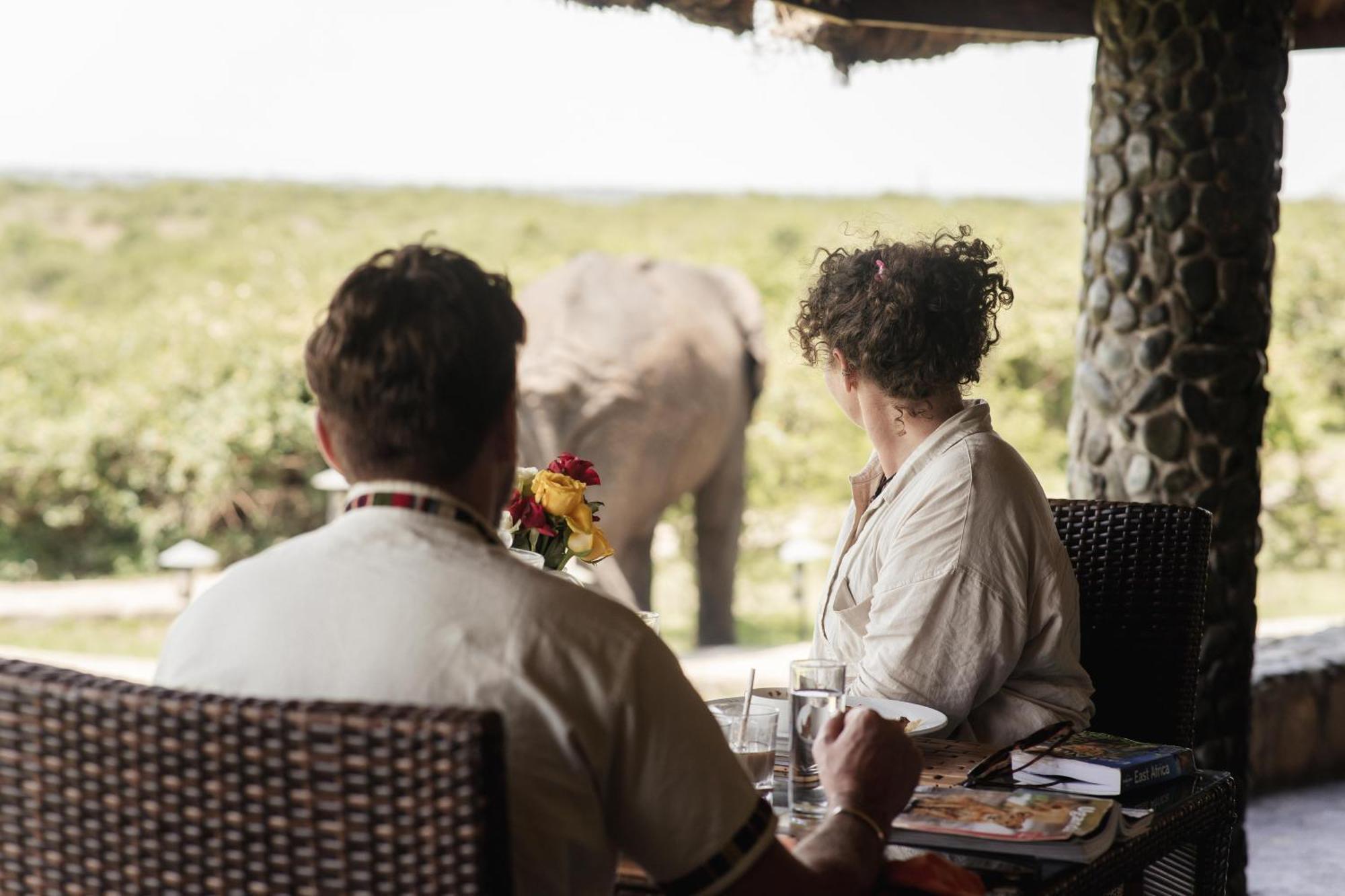 Buffalo Safari Lodge Katunguru エクステリア 写真